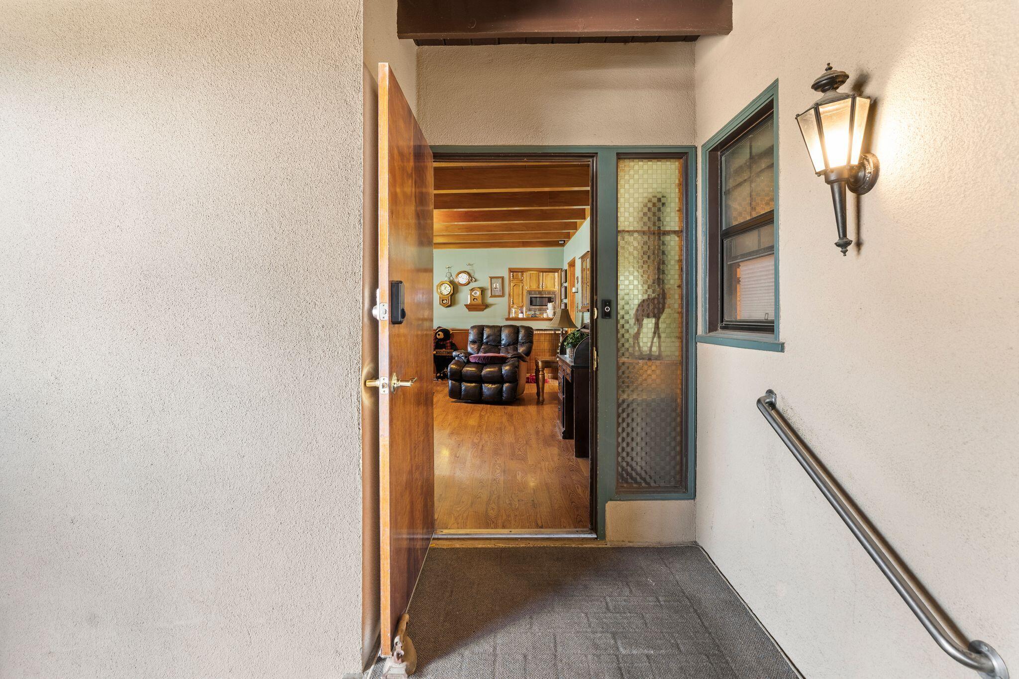 202 W Terrace Dr, Hanford, CA 93230